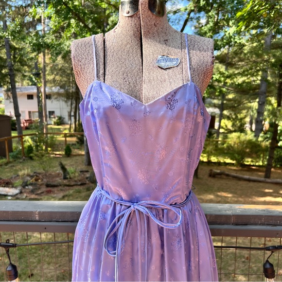 Vintage 1980’s deadstock satin brocade spaghetti strap bridesmaid dress - Picture 1 of 10